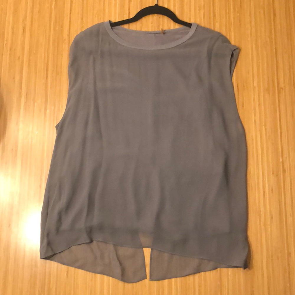 Elie Tahari Grey blouse with 100% silk lining